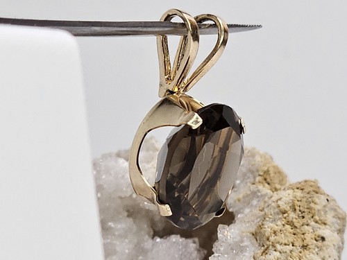 14K Yellow Gold Oval Smoky Quartz Pendant - Picture 4 of 8
