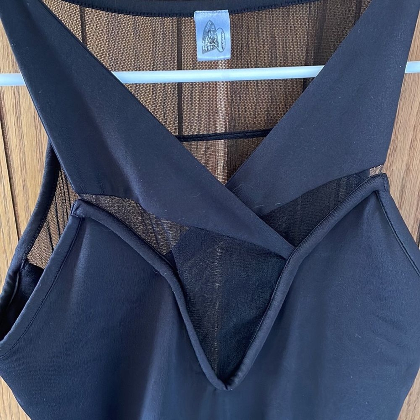 Black floating panel top small - image 2