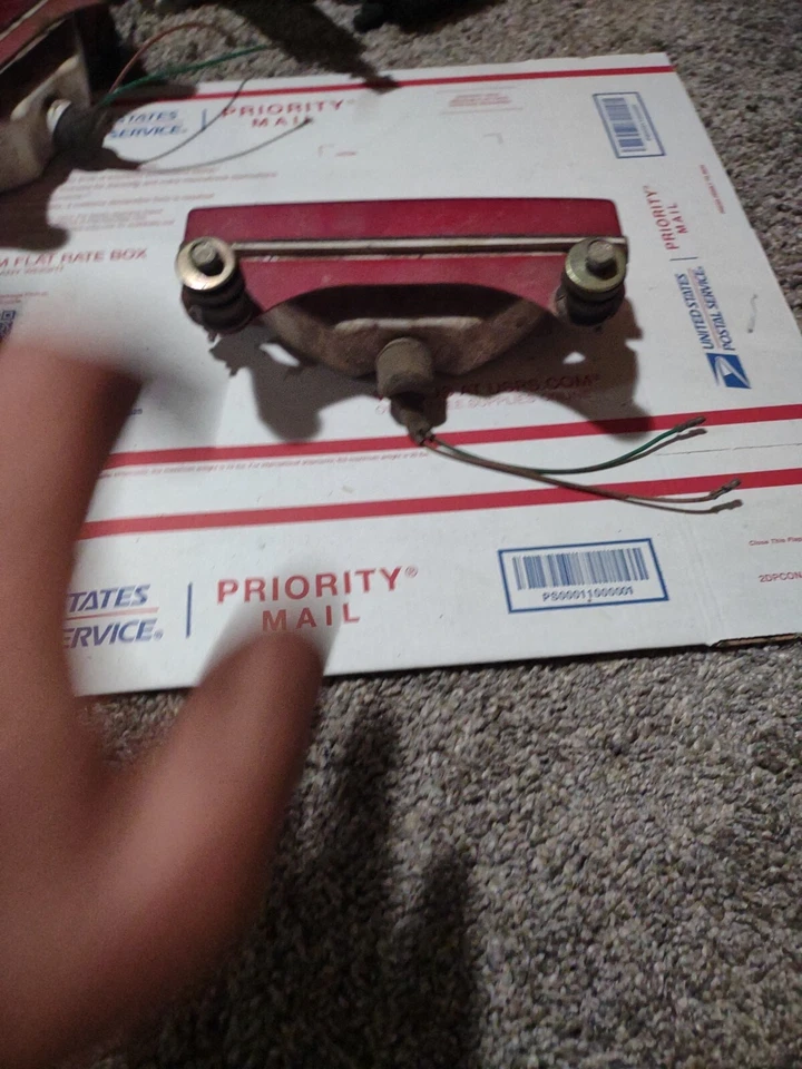 Luz trasera A1 1983 84-85 Honda ATC200X ATC350X con soporte de montaje  Foto 2 de 4