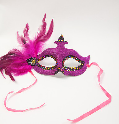 VENEZIANISCHE MASKERADE BALL PARTY MASKE GLITZER MIT FEDERN DESIGN B 6 FARBEN 