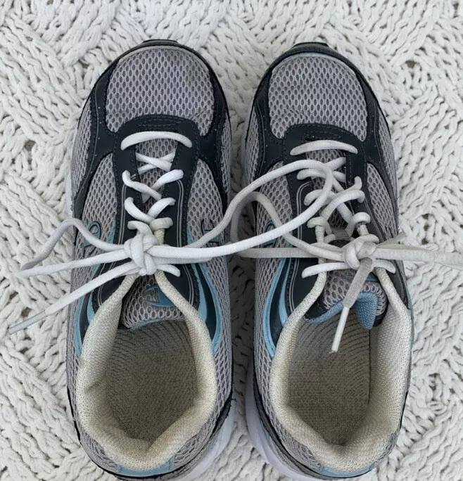 Champion Youth Size 6 Blue And Gray Sneakers Tennis Shoes Running