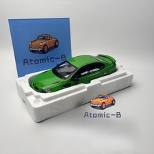 Biante 1:18 Holden HSV GTSR w1 Green Luxury Sedan Door Alloy Car Model