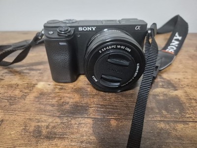 Sony Alpha a6400 + 16-50mm Lens + 3 Extra Batteries   Excellent Condition