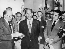 Israeli Prime Minister Menachem Begin attends talks Cairo with Egy - Old Photo