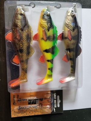 3Savage Gear Shad 4D Perch Shad Gewicht 68g Gummifisch  Plus Stinger 