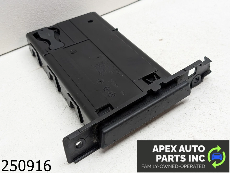 OEM 2006 BMW 325xi E91 3.0L  Right Driver Drink Cup Holder BLACK Foto 3 de 4