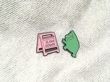 Middle Finger Frog Funny Enamel Pin Cute Kawaii Animal Tilt To Right Plus Sign