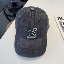 Louis Vuitton Black LV Logo Baseball Cap One ...