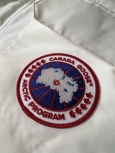 Expedition Parka Canada Goose winter jacket with fur - Picture 12 of 13