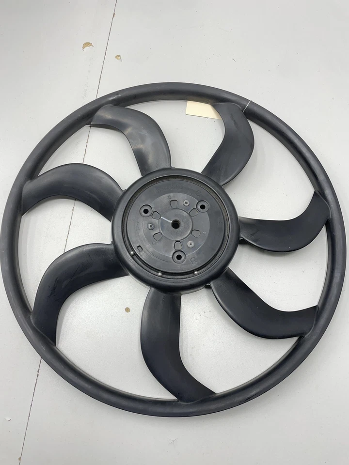 Chevrolet Cruze 2016 motor refrigerante radiador ventilador hoja OEM Foto 2 de 4