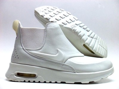nike thea mid