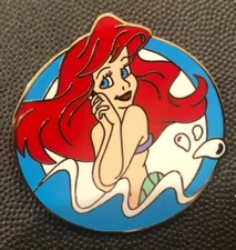 Disney pin 13584 Princess Ariel Ocean the Little Mermaid hands chin Mickey Pals