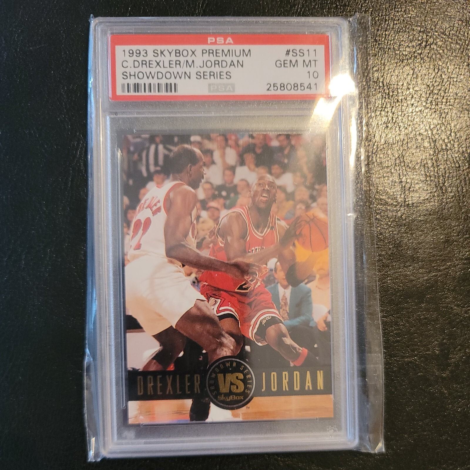 1993-94 Skybox Premium Showdown Series Clyde Drexler Michael Jordan HOF PSA 10