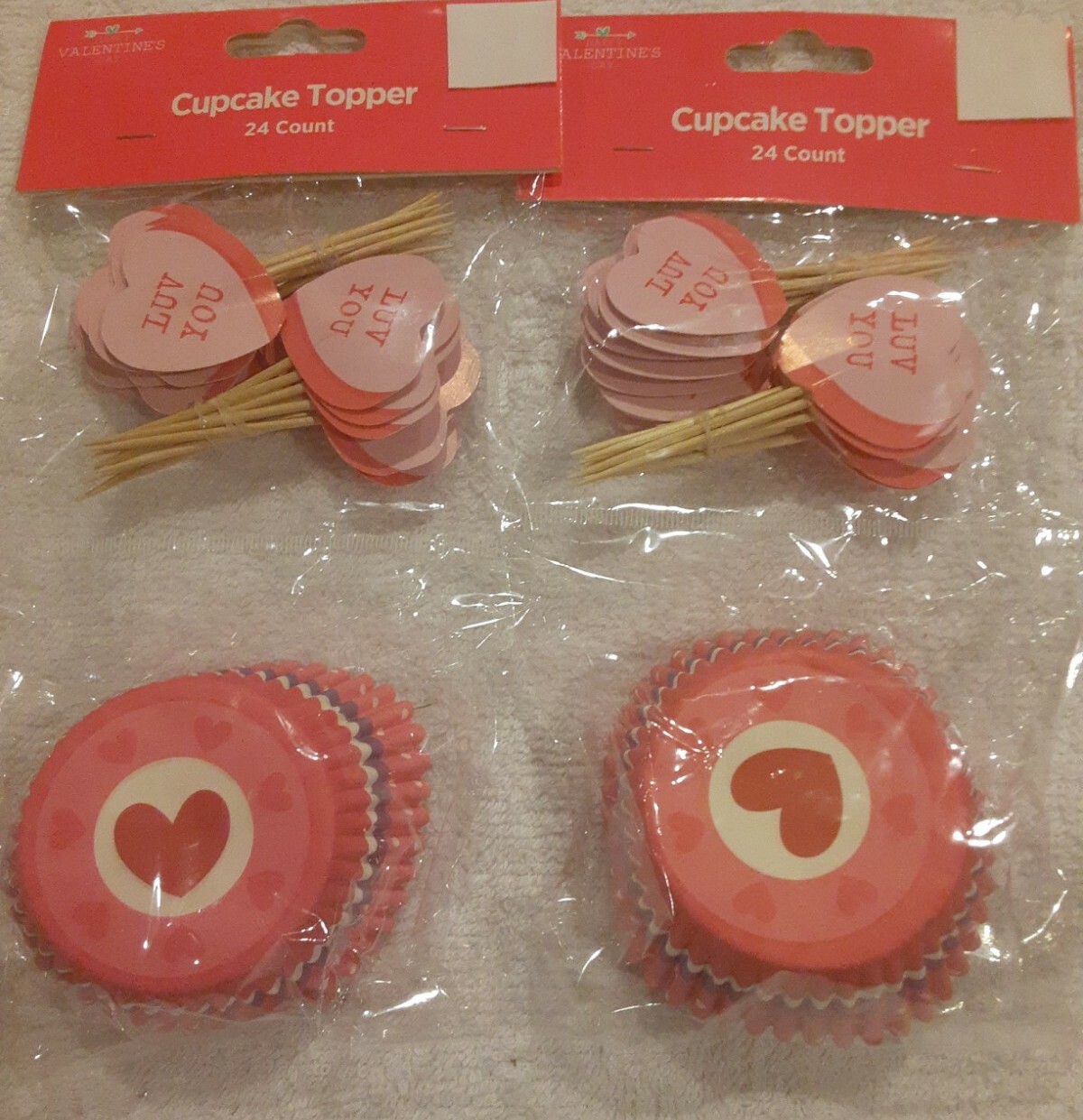 24 Hearts Cupcake Liners Cups Wrappers and Toppers Party Valentine's Love Pink-image