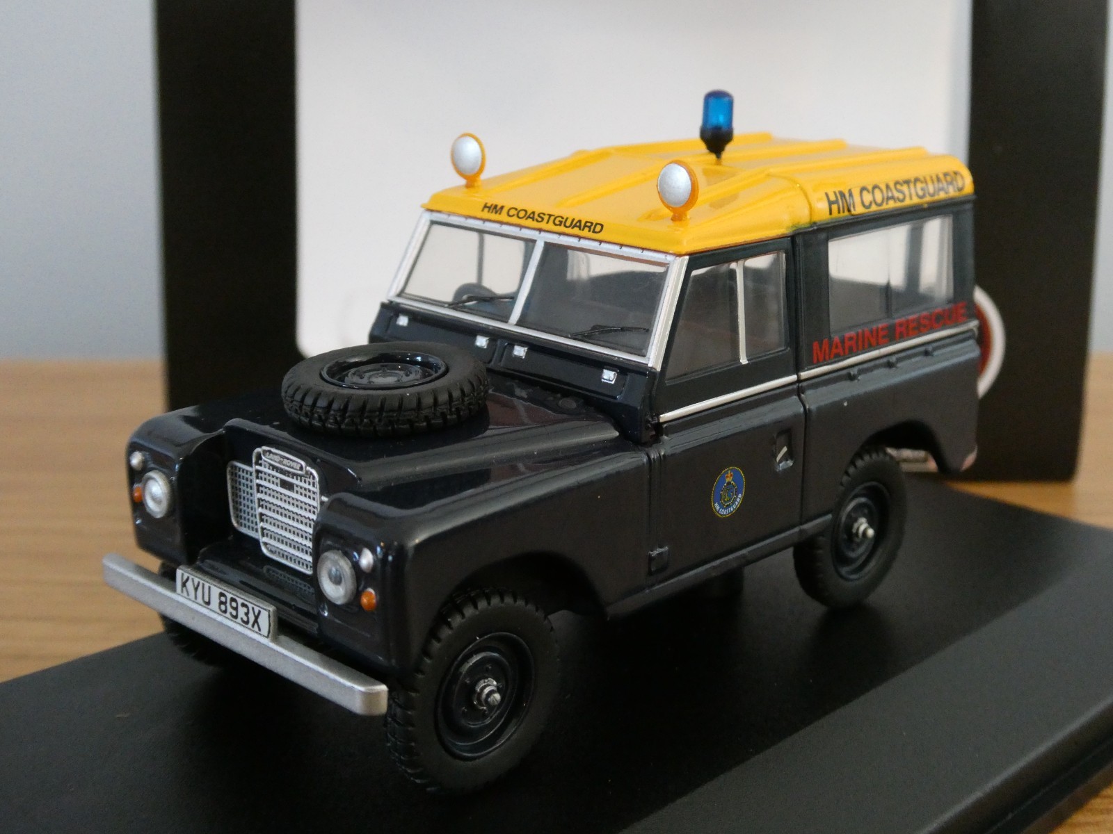 OXFORD HM COASTGUARD RESCUE LAND ROVER SERIES 3 SWB 4X4 CAR MODEL 43LR3S007 1:43