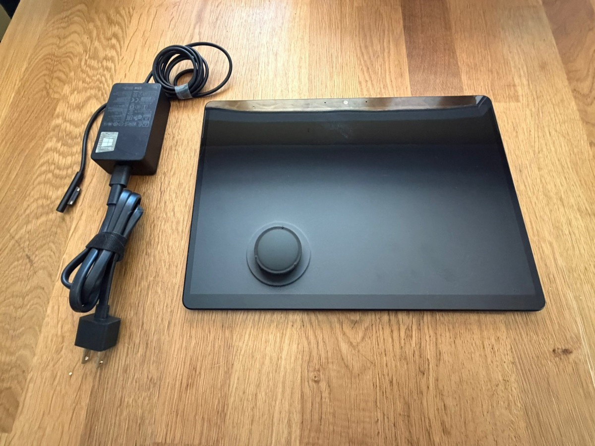 Microsoft Surface Pro 8 1983 i5-1135G7 8GB RAM 256GB NVMe W11H