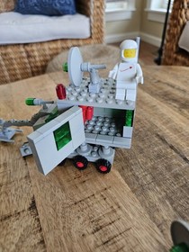 Lego Classic Space 6929 Starfleet Voyager - Mobile Lab 6901 100% Complete 