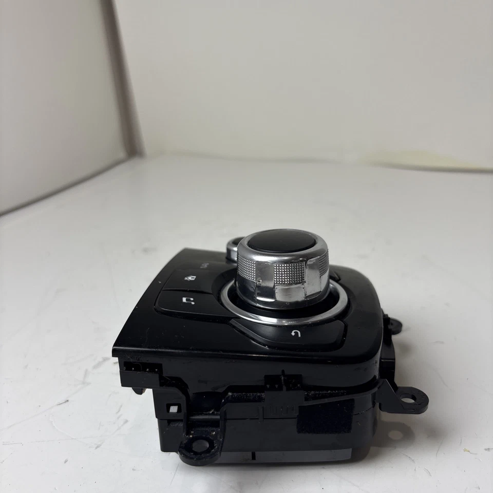MAZDA 3 2015 consola central radio navegación interruptor de control BHN166CM0C fabricante original Foto 3 de 4