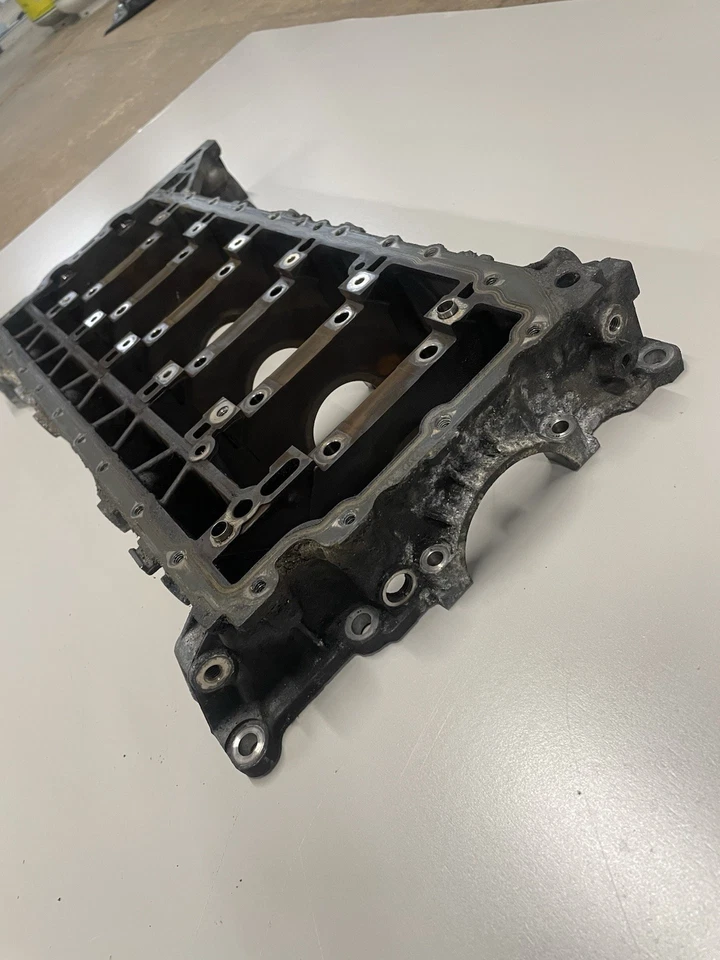 BMW E90 323i N52B25 Lower Block Bed Plate Bottom Half Crank Housing - Image 3 of 4