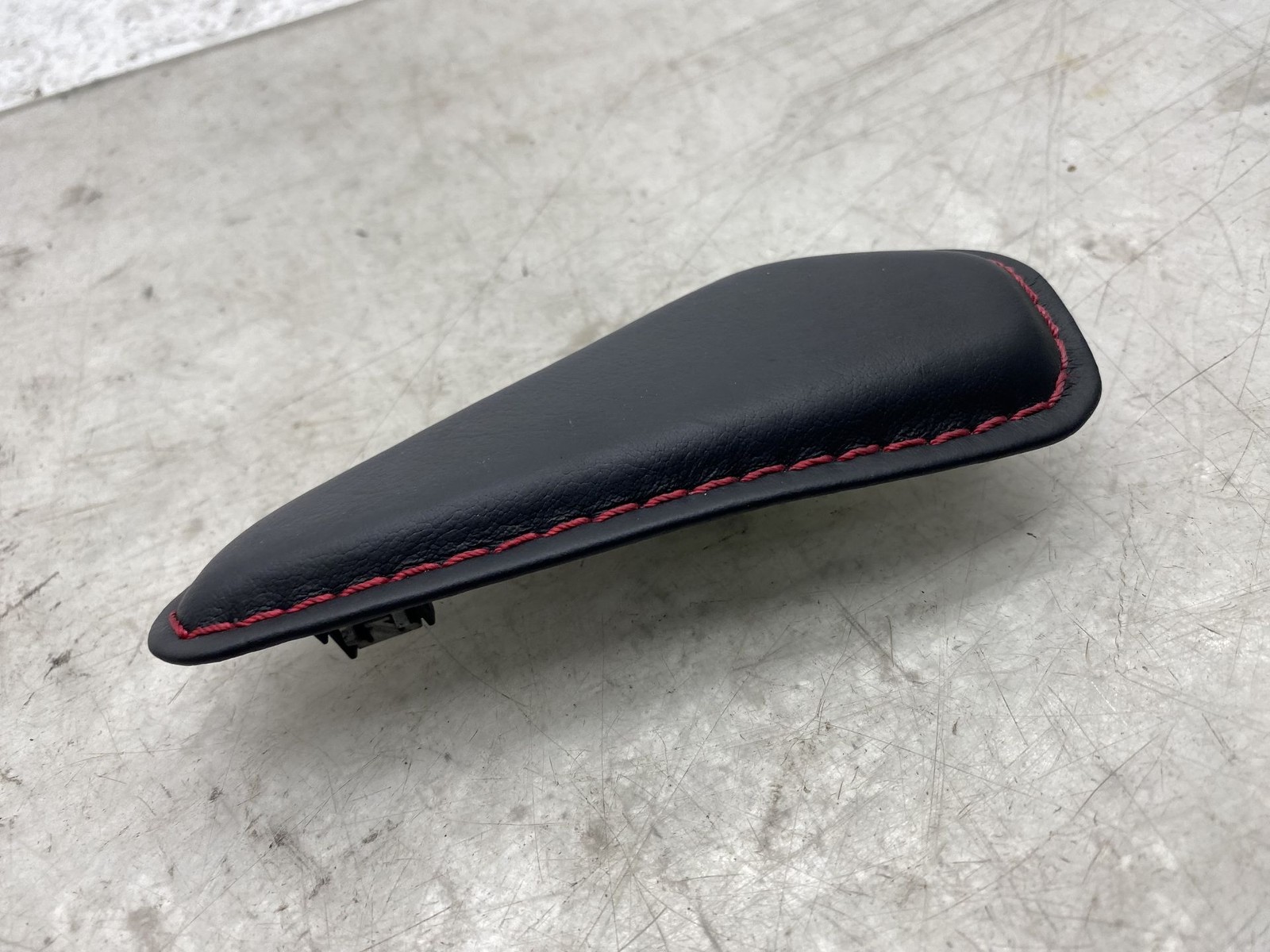 2019-2023 ASTON MARTIN VANTAGE FRONT LEFT RIGHT CENTER CONSOLE KNEE TRIM PANEL
