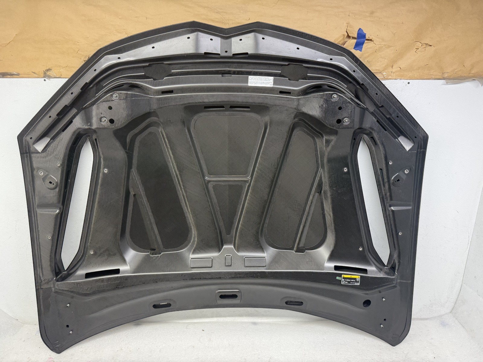 Lamborghini Urus 2023-2024 Front Hood