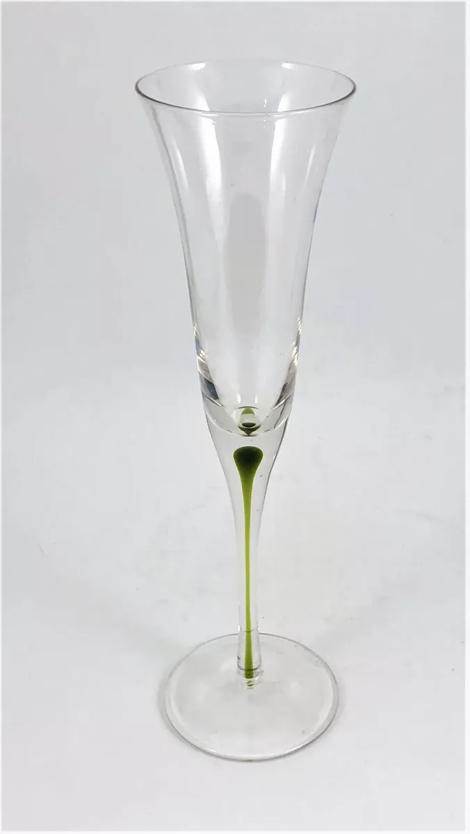 Flared 2024 champagne flutes