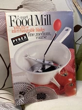 Pyrex 2 Quart Food Mill Processor W/3 Stainless Steel Blades Complete Set