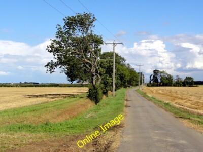 Photo 6x4 The Last Bend Dowsby As you go eastwards into the fen from Ripp c2011