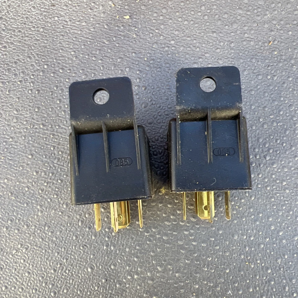 332019150 Relé multiusos Bosch para VW Kia Sportage Volkswagen Transporter Foto 4 de 4