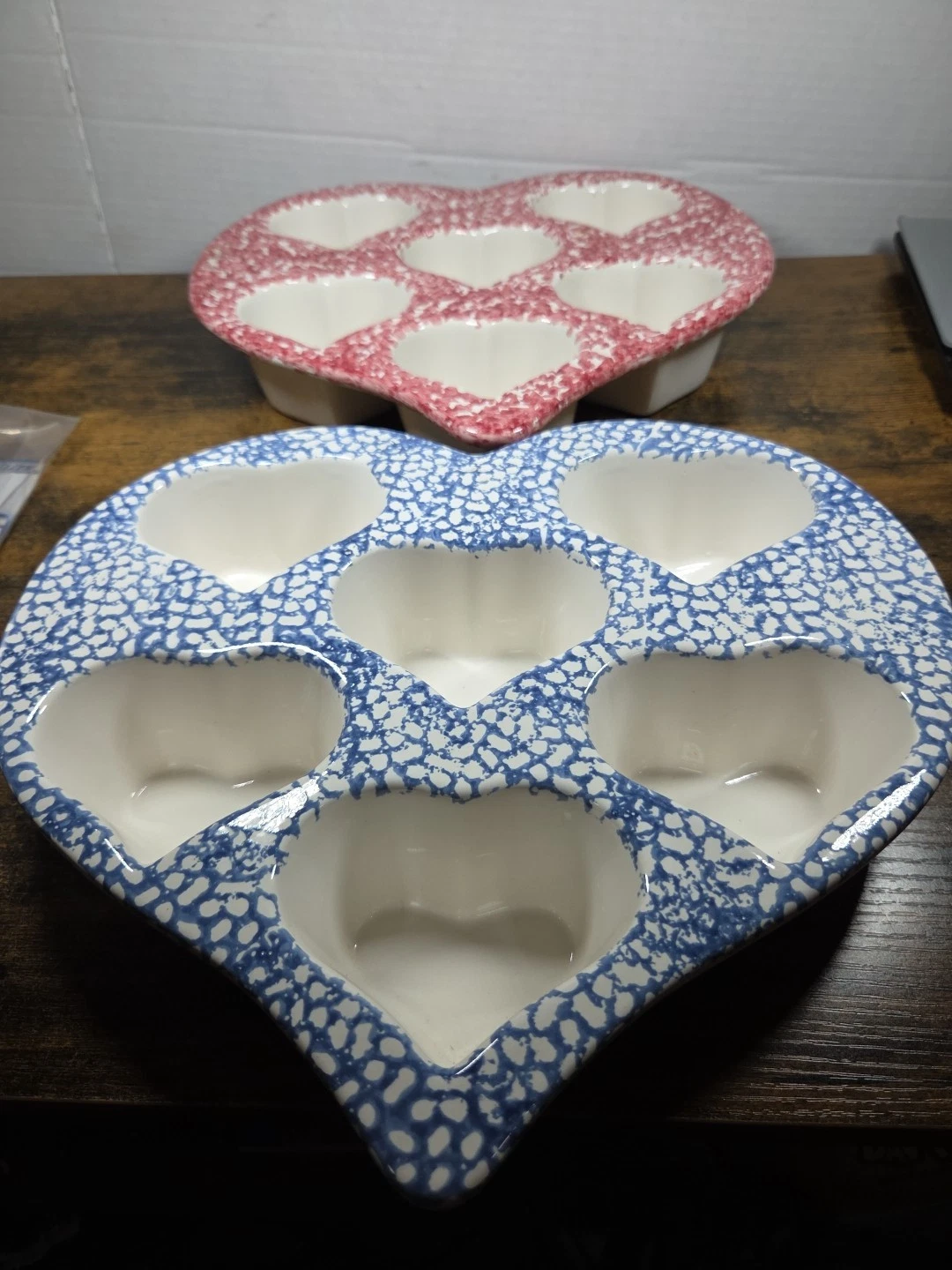 CHAPARRAL HEART SHAPED GLAZED STONEWARE MUFFIN CUPCAKE BAKING PAN0 POTTERY(326)