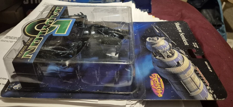 Babylon 5 Shadow Sentient Previews Exclusive Figure Rare Factory Sealed NMOC - Image 4 of 4