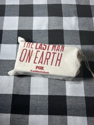 Jenga Style Travel Game /Promo For Last Man On Earth Fox Tv Show 5.5  Set