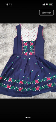 Landhaus Dirndl Linda Gr. 40 blau knielang ärmellos mit Blumenstickerei