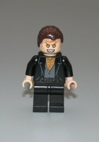 Genuine LEGO Harry Potter Fenrir Greyback minifigure 10217 4840 Burrow Diagon