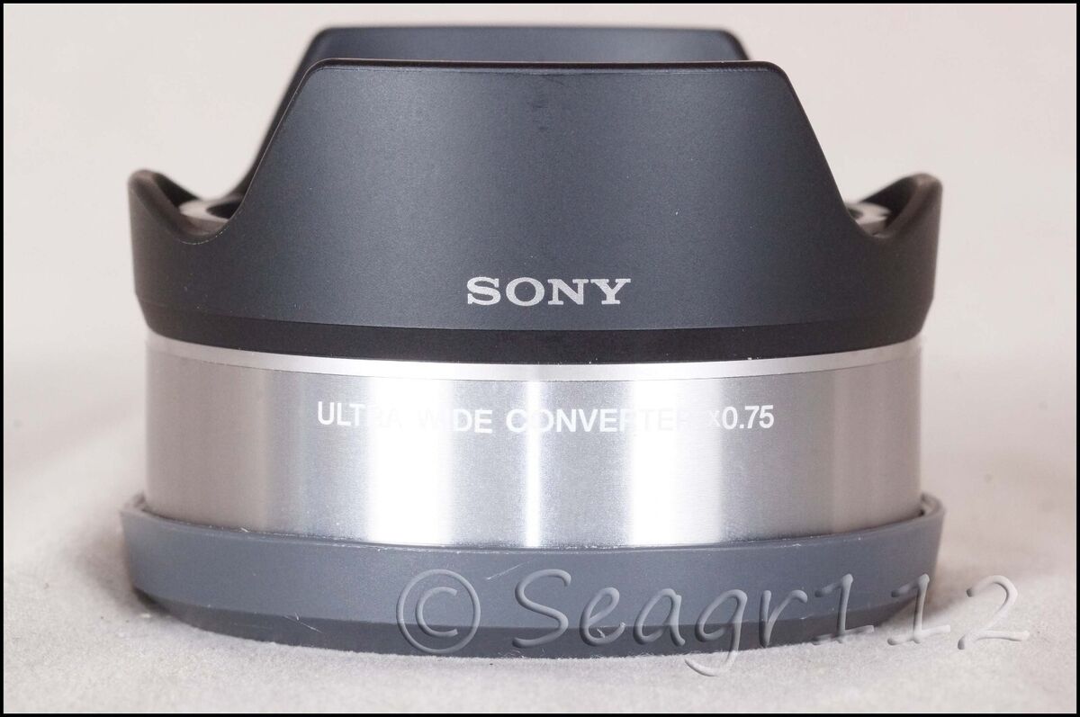 Sony E Mount VCl-ECU1 0.75x Ultra Wide Angle Converter Sony E Mount VCl-ECU1 0.75x Ultra Wide Angle Converter