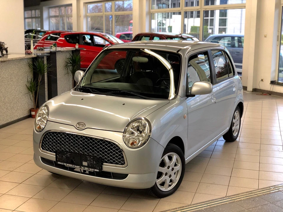 Soporte de motor Daihatsu Trevis transmisión automática de desguace muchas otras piezas Foto 2 de 4