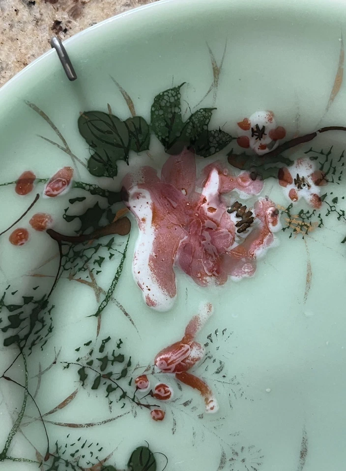 "Antiguo plato decorativo de jade Celadon con patrón de rosa elevada 7"" raro" Foto 4 de 4