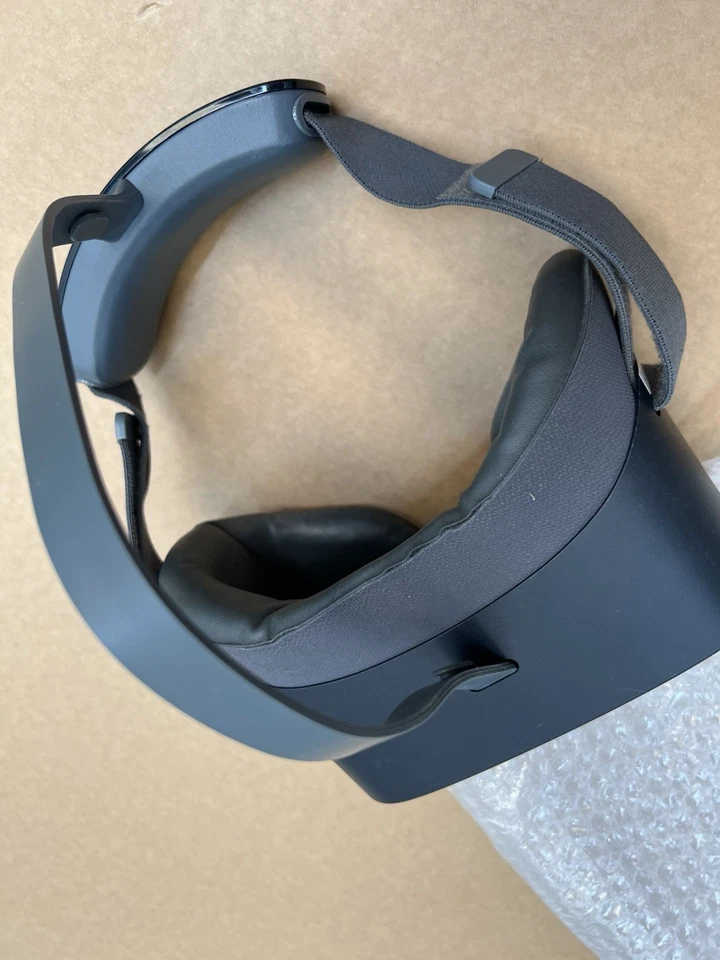 Pico G2   Standalone VR Headset, Wireless Virtual Reality - Image 2 of 4