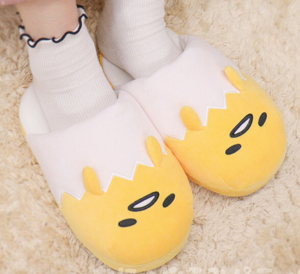 PANTOFOLA D’ORO Scarpe da camera Sanrio Gudetama Kunyakku pantofole da camera taglia unica adulto Giappone nuove