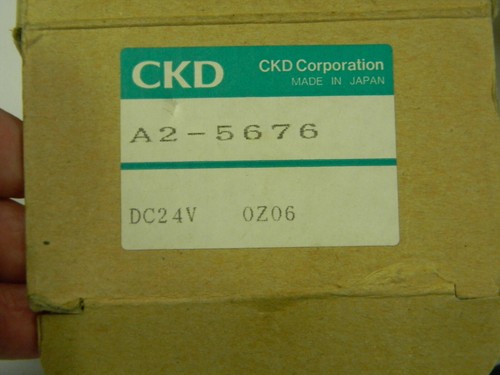 New CKD Solenoid Valve A2-5676 24VDC 3/8"NPT H5 - Picture 2 of 4