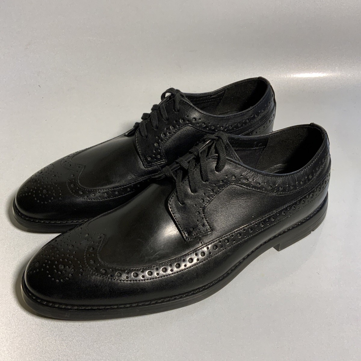 Clark’s black leather oxfords - Men size 8 Amazon.com | Clarks Men main image 3