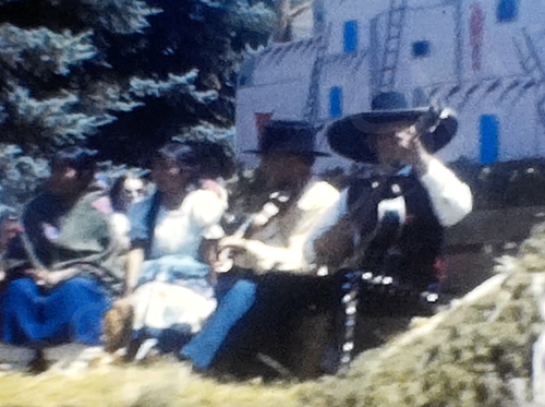 Film Ranchos de Taos anni 50 quasi nuovo Native Parade Cowboys City Plaza 8 mm - Foto 9 di 22