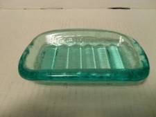 FIRE AND LIGHT GLASS SOAP DISH AQUA