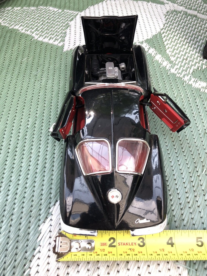 1963 Chevy Corvette 1/18 Die Cast Collector Car (Not A Toy) eBay