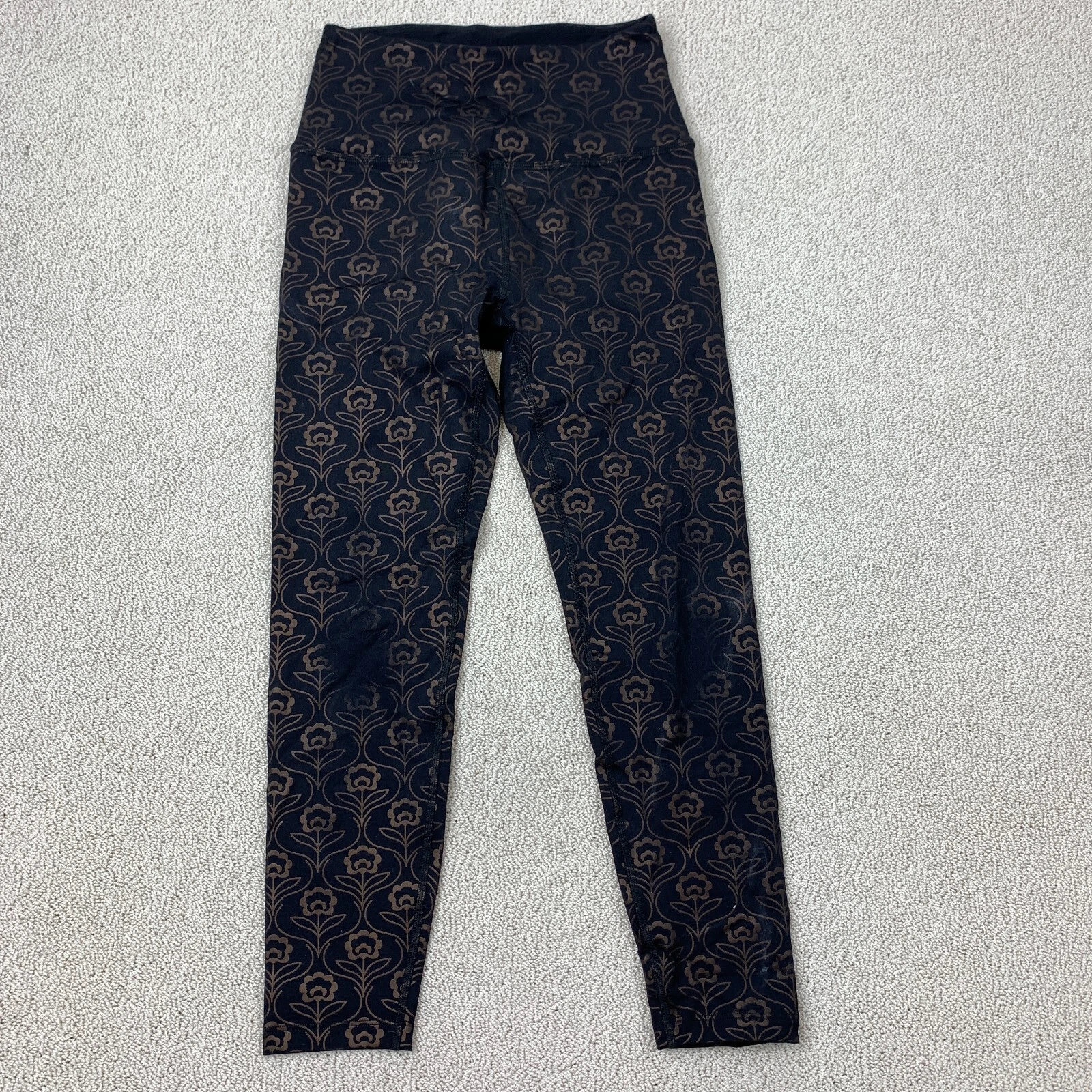 beyond-yoga cropped floral stretch leggings