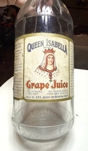 RARE ORIGINAL " QUEEN ISABELLE GRAPE JUICE " BEVERAGE SODA BOTTLE! " NICE "