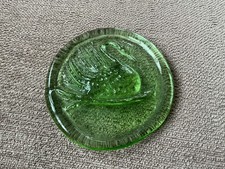 VINTAGE RUNDER GR&Uuml;NER GLASSCHWAN BRIEFBESCHWERER. 7 cm DURCHMESSER. Sehr guter Zustand