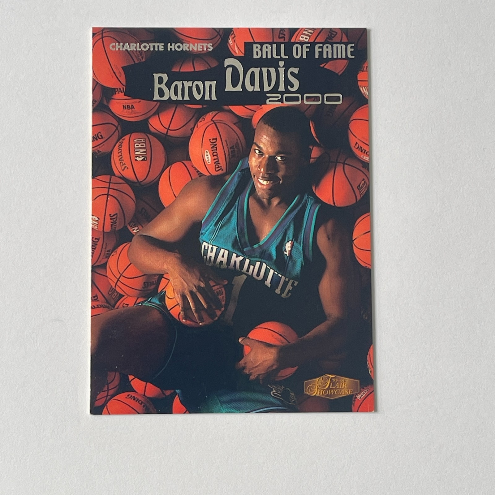 2000 Fleer Showcase #10 Baron Davis Ball Of Fame Hornets Card