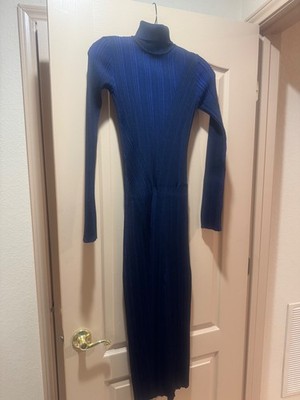 NEW BCBG Maxazria Navy and Black Stretch Bodycon Dress Size Small