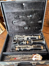 Vito 7214 by LeBlanc Student Clarinet  With Hard Case
